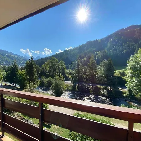 Chaleureux Au Grand Bornand - 6 Personnes, Balcon, Parking, Proche Centre - Fr-1-241-131